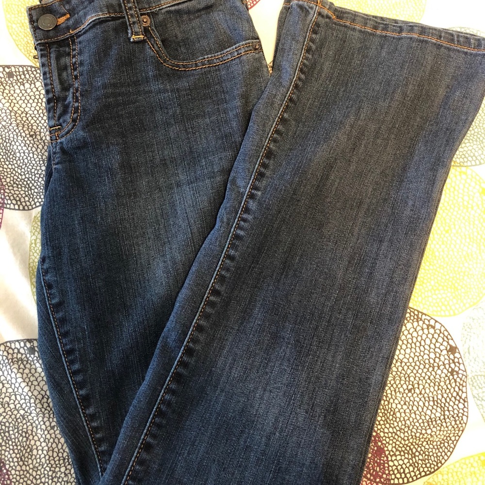 Boot cut jeans